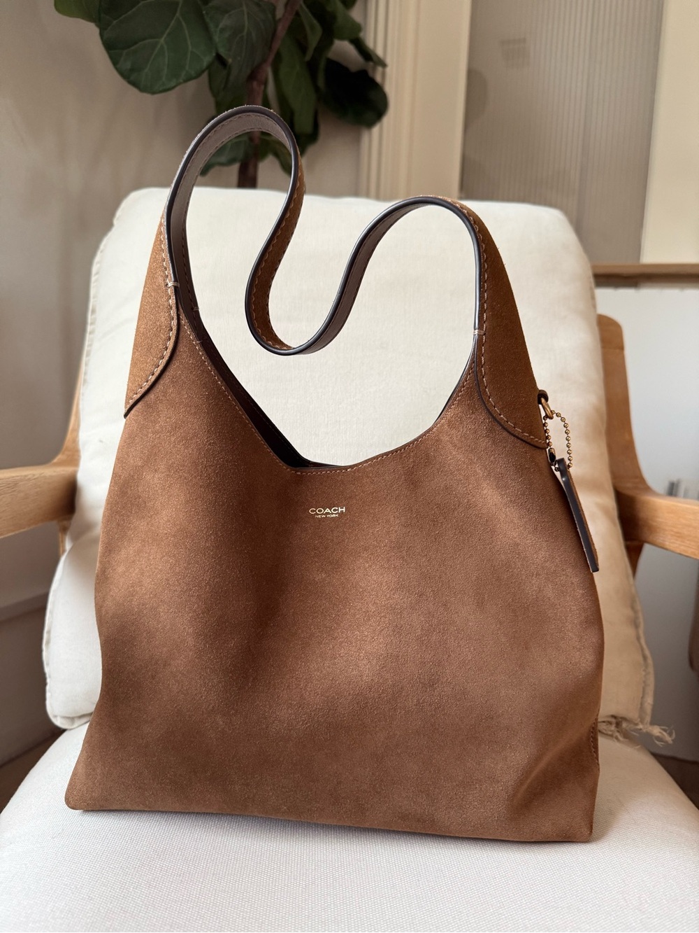 Brooklyn Shoulder Bag 28 Suede Hobo Bag in Cognac Brown - Picture 8 of 10